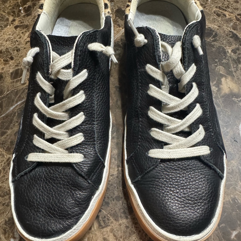 Dolce Vita Tan Textured Surface